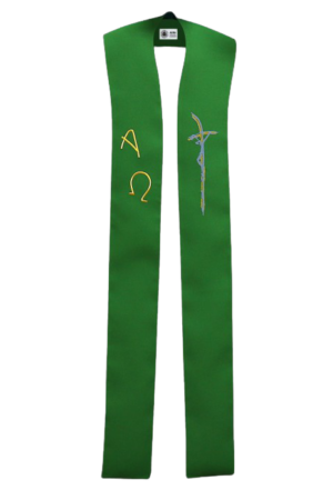 Stuła z haftem krzyża papieskiego i symbolami alfa i omega zielony